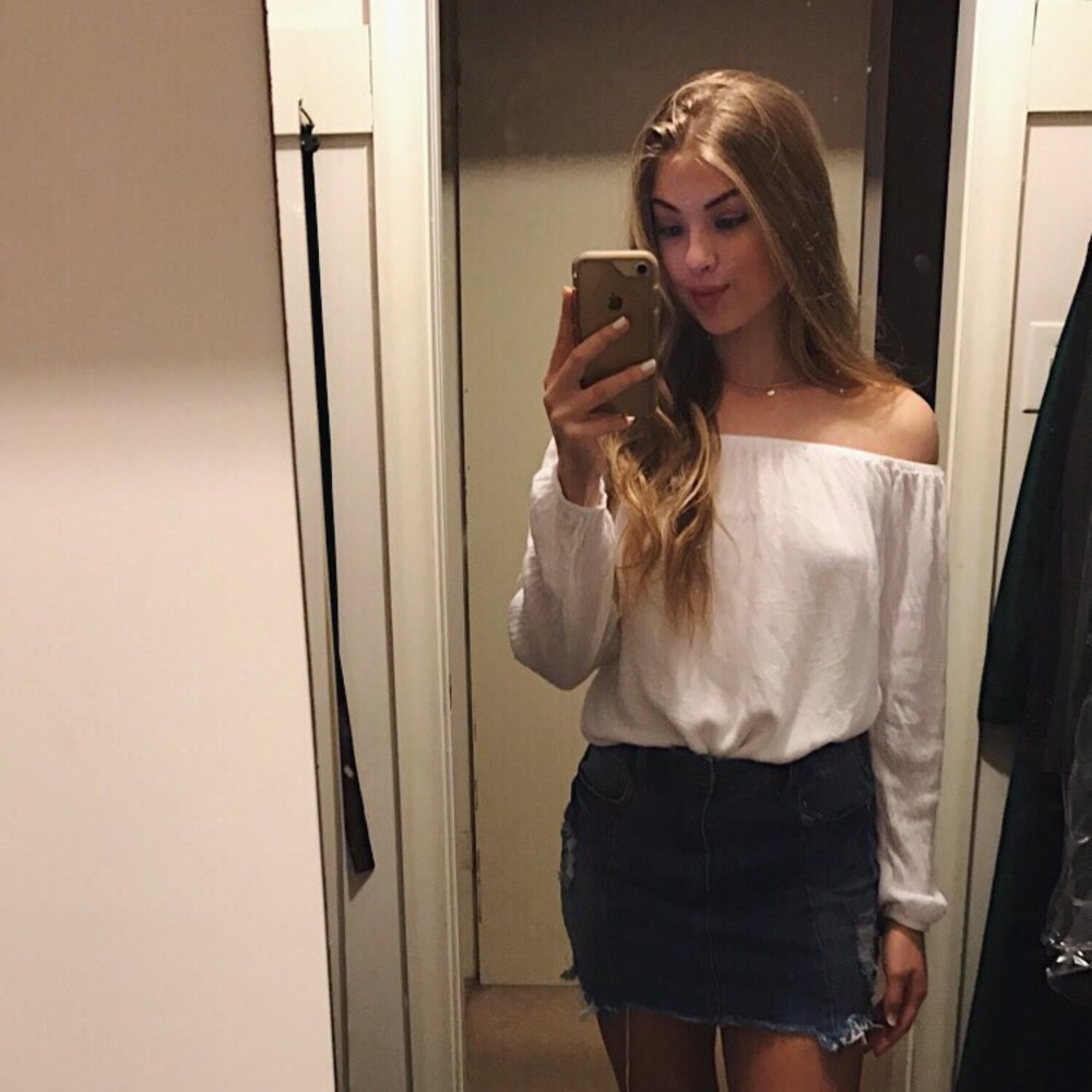 Meet your Posher, Abby
